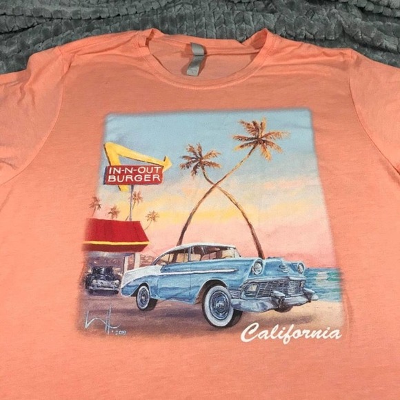 In N Out Tshirt Mens Large - Picture 1 of 5